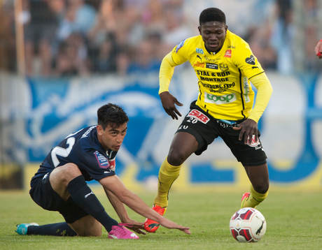Malmös Amin Nazari och Mjällbys Kwame Bonsu i