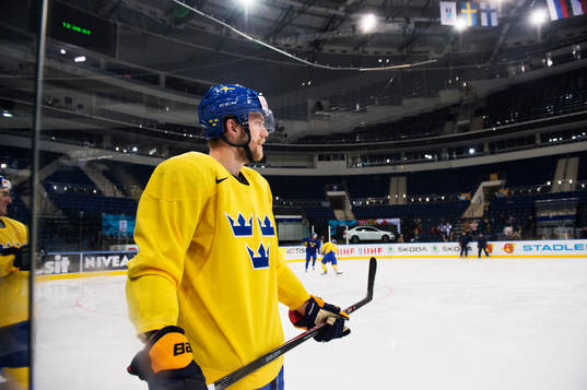 Mattias Ekholm på Sveriges träning
