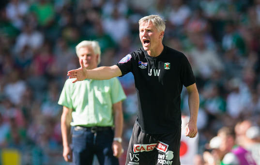 Varbergs tränare Jörgen Wålemark reagerar