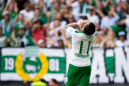 Hammarbys Pablo Piñones-Arce reagerar