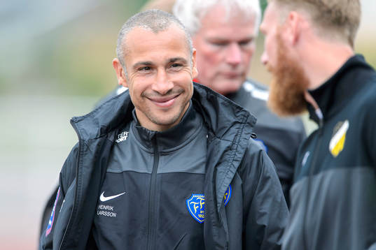 Falkenbergs tränare Henrik Larsson