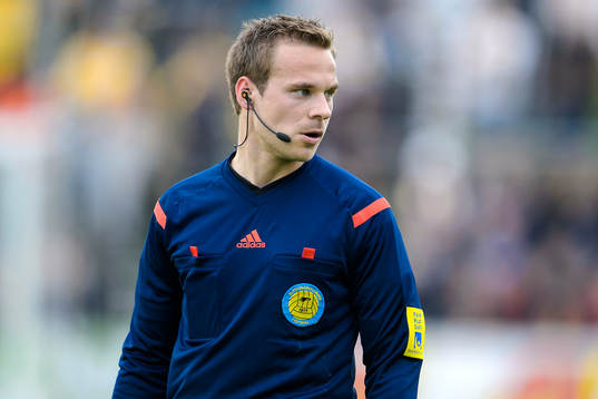 Domare Kristoffer Karlsson