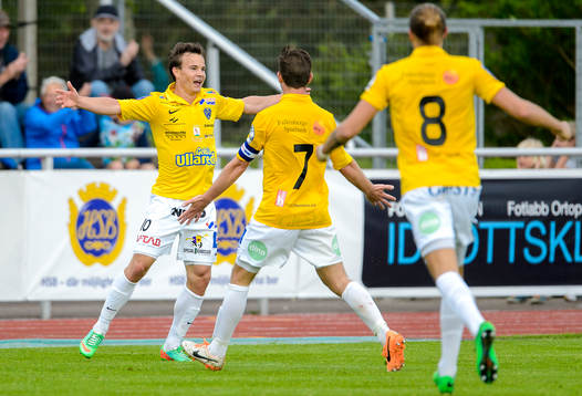 Falkenbergs Anton Wede jublar