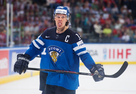 Finlands Olli Jokinen räcker ut tungan