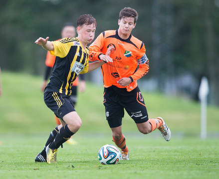 IFK Hässleholms 14-årige Theo Ekström i matchen i