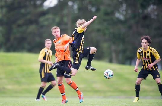 IFK Hässleholms Philip Bengtsson i matchen i division 111