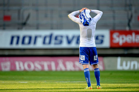 IFK Göteborgs Sam Larsson deppar
