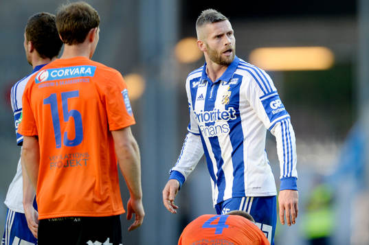 IFK Göteborgs Kjetil Waehler reagerar