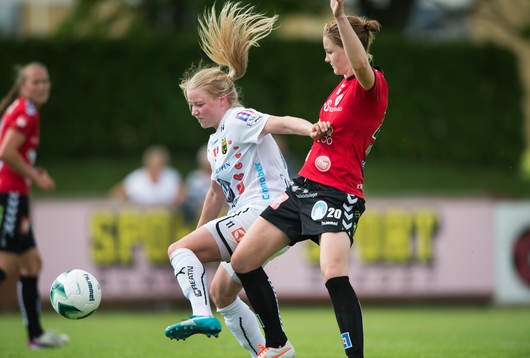 Umeås Jenny Hjohlman och Kristianstads Mia Carlsson i