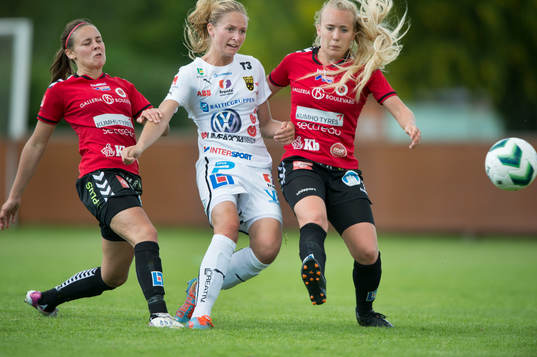 Umeås Emmelie Konradsson mot Kristianstads Alice Nilsson
