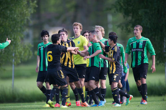Bråk mellan Hässleholms och Högaborgs spelare i matchen