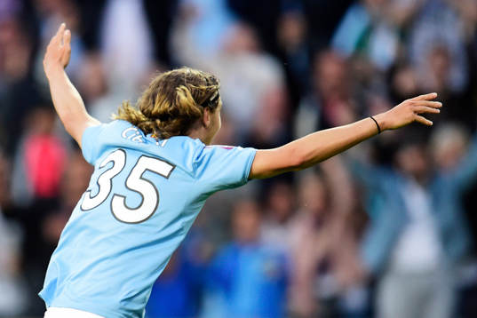 Malmö FFs Pawel Cibicki jublar