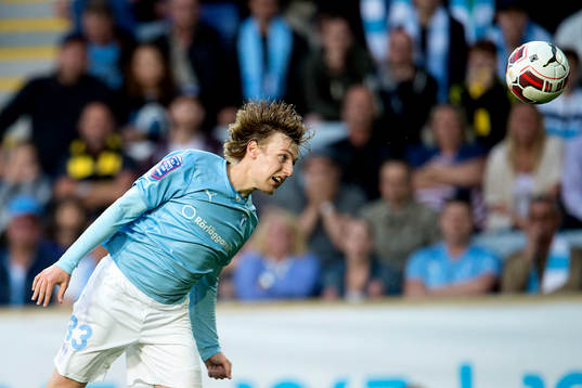 Malmö FFs Emil Forsberg nickar