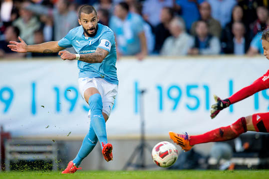 Malmö FFs Guillermo Molins gör 1-2