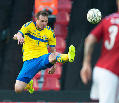 Sveriges Kim Källström i landskampen mellan Danmark och