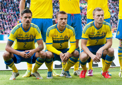 Mikasel Lustig, Pierre Bengtsson, Sebastian Larsson innan