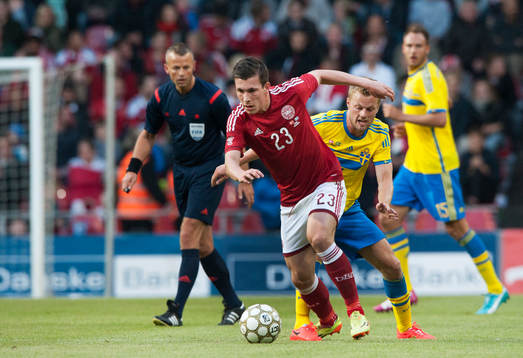 Danmarks Pierre Emile Höjbjerg och Sveriges Sebastian
