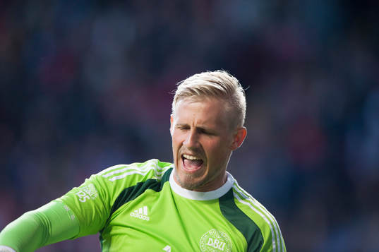 Danmarks målvakt Kasper Schmeichel  i landskampen mellan