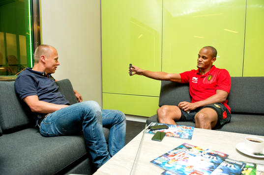 Belgiens Vincent Kompany och Pär Zetterberg