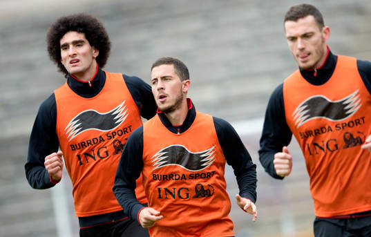 Eden Hazard och Marouane Fellaini