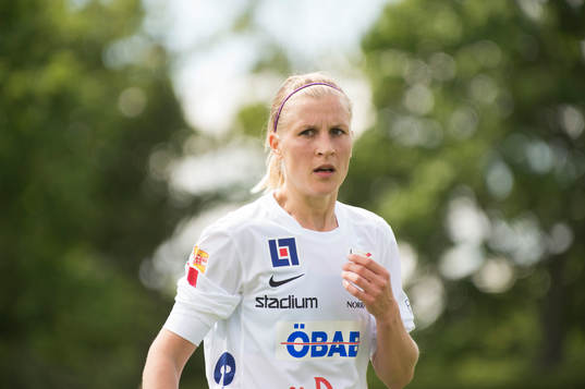 Örebros Sanna Talonen i matchen i semifinalen i Svenska
