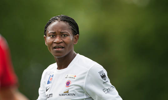 Örebros Sarah Michael i matchen i semifinalen i Svenska