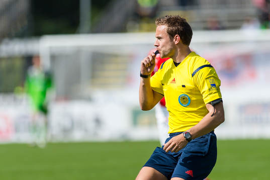 Domare Kristoffer Karlsson