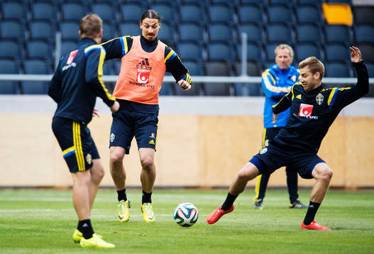 Zlatan Ibrahimovic och Rasmus Bengtsson