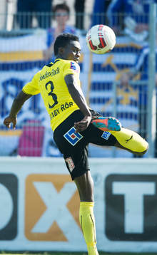 Mjällbys Gbenga Arokoyo i matchen i allsvenskan mellan