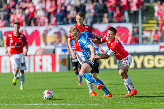 Halmstads Gudjón Baldvinsson och Kalmars Sebastian Ramhorn