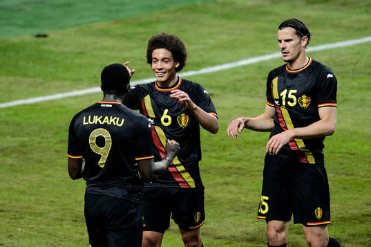 Belgiens Romelu Lukaku, Axel Witsel och Daniel Van Buyten