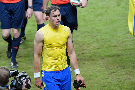 Sveriges Johan Elmander deppar