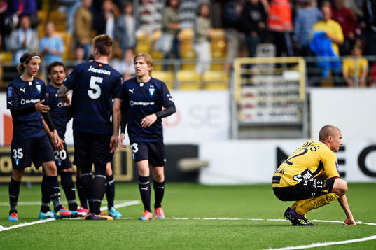 Elfsborgs Sebastian Holmén deppar och Malmö jublar