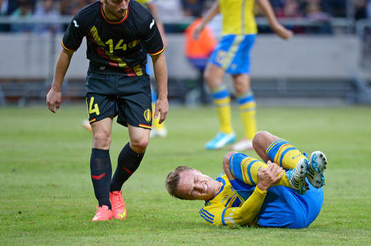 Sveriges Pierre Bengtsson har ont