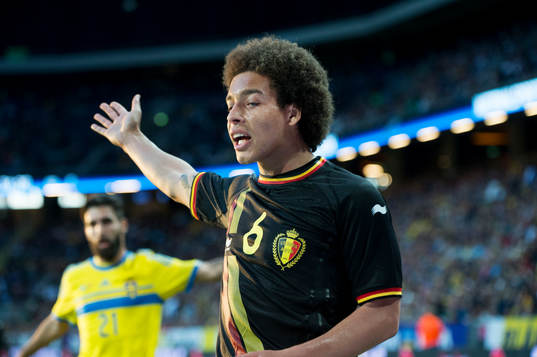 Belgiens  Axel Witsel  i träningslandskampen i mellan