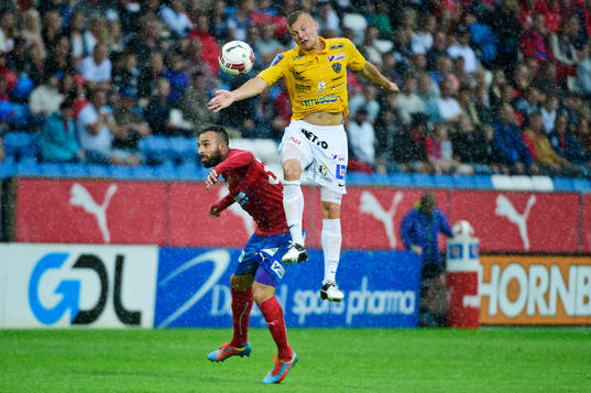 Helsingborgs Abdul Khalili och Falkenbergs Rasmus Sjöstedt