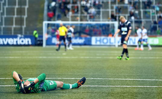 Gefles målvakt Sasa Sjanic deppar