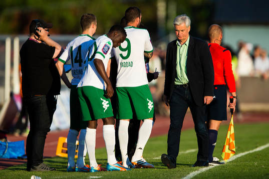 Hammarbys tränare Nanne Bergstrand gör tre byten på