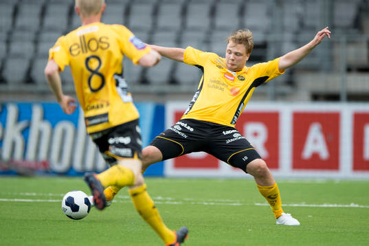 Elfsborgs Martin Ingesson sträcker sig