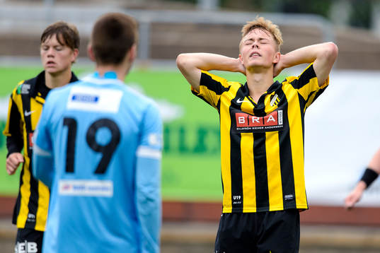 Häckens Adam Andersson deppar