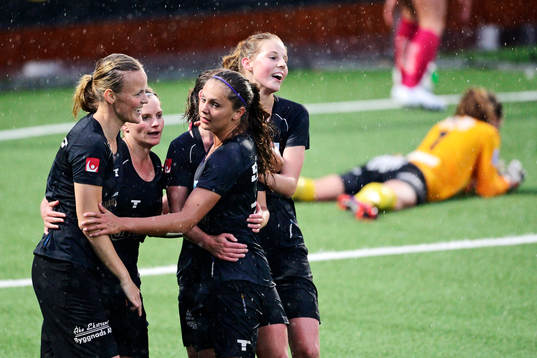 Göteborgs Manon Melis jublar