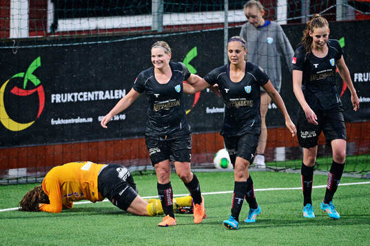 Göteborgs Sara Linden Göteborgs Lieke Martens och