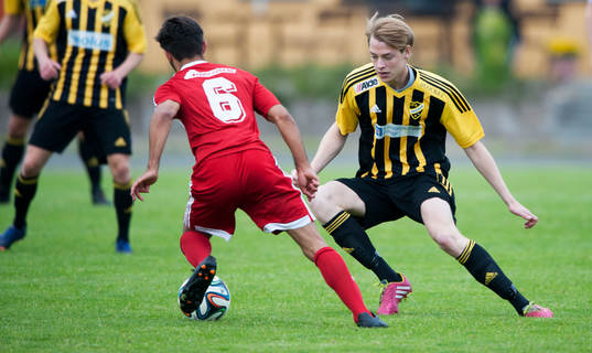 IFK Hässleholms Axel Harletun i matchen i division 3