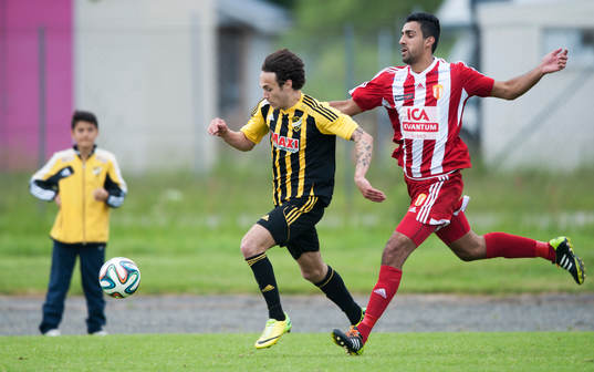 IFK Hässleholms Karim Al-Asi rycker loss och gör 2-0 i