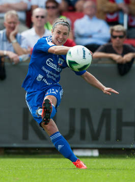 Vittsjös Jane Ross i matchen i damallsvenskan mellan
