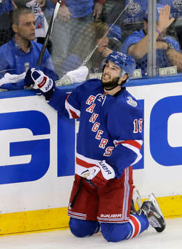 New York Rangers center Derick Brassard (16) reacts