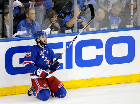 New York Rangers center Derick Brassard (16) reacts