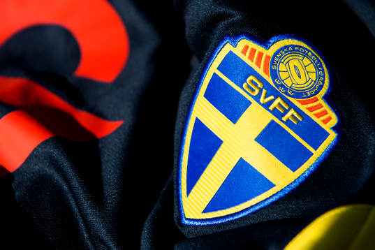 En tröja med Svenska fotbollsförbundet emblem
