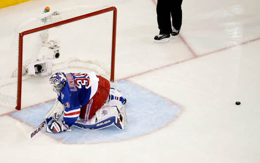 New York Rangers goalie Henrik Lundqvist (30) sprawls