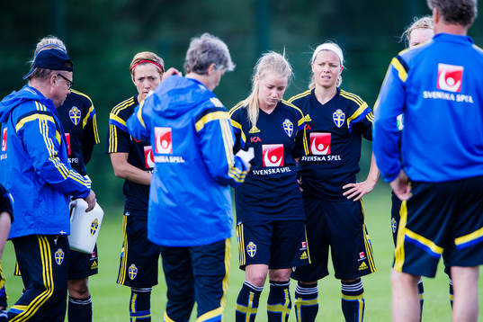 Sveriges Therese Sjögran, Jenny Hjohlman och Sara Thunebro